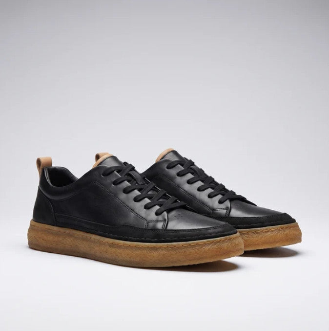 Portwell Sneakers in black, three-quarter view