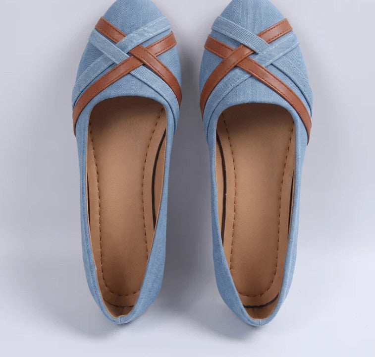 Roos Slip-On Flats in light blue, top view